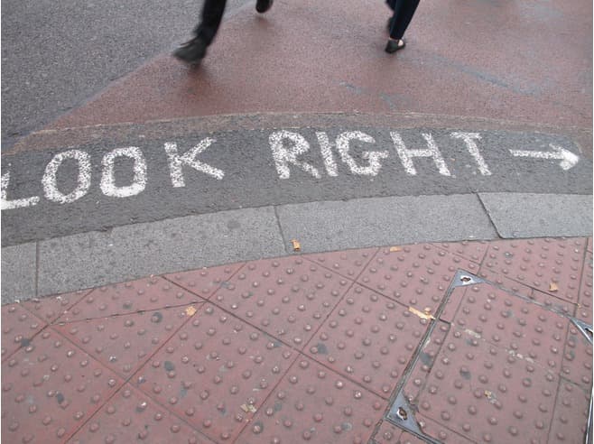 5850557-Mind_the_sign_Right_London (2)