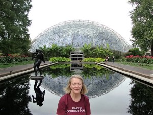 Dacey's Cornish tours Darlene enjoying Clamatron, Missouri Botanical gardens.